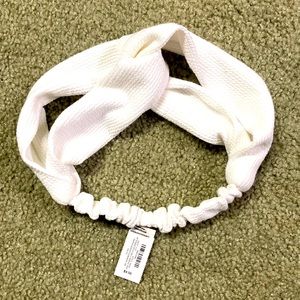NWT Aeropostale White twist headband